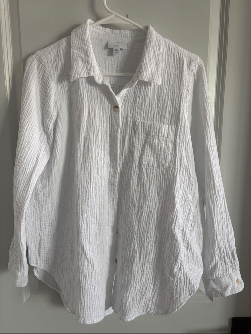 J. Jill White Textured Button-Down Shirt